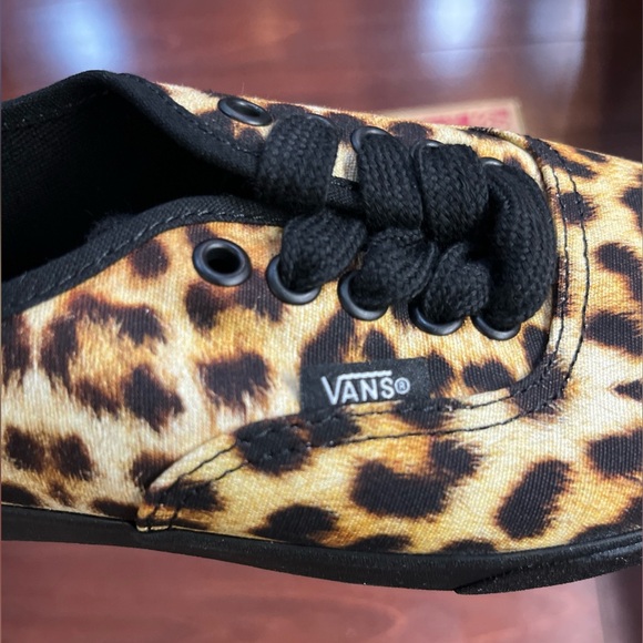Womens 8 Vans Authentic Low Pro Leopard Print Low Top Shoe Sneaker New HALF BOX - Picture 12 of 16